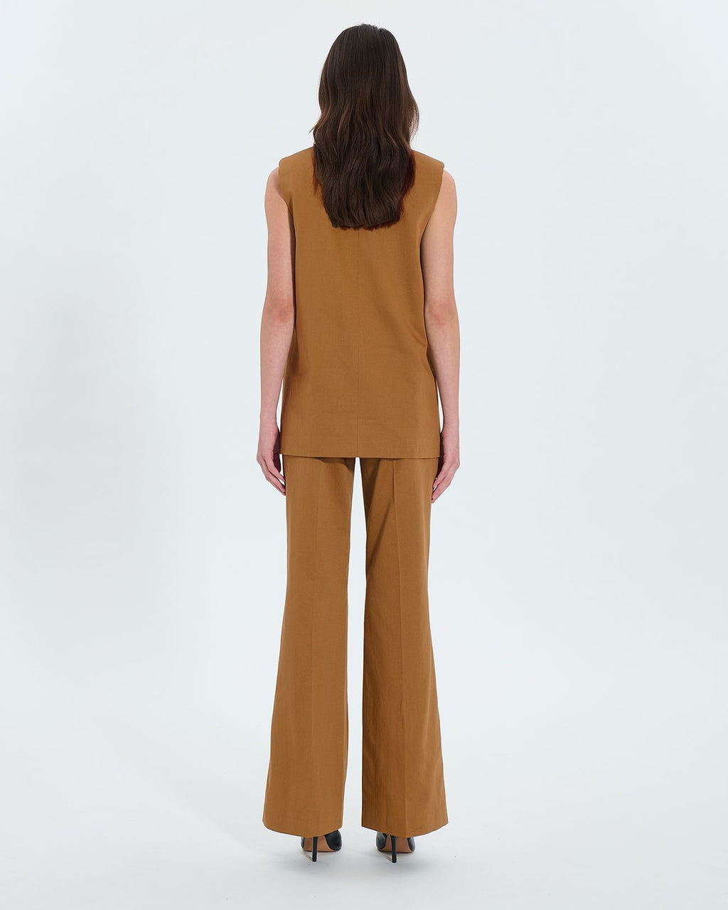 Tobacco sleeveless jacket_3