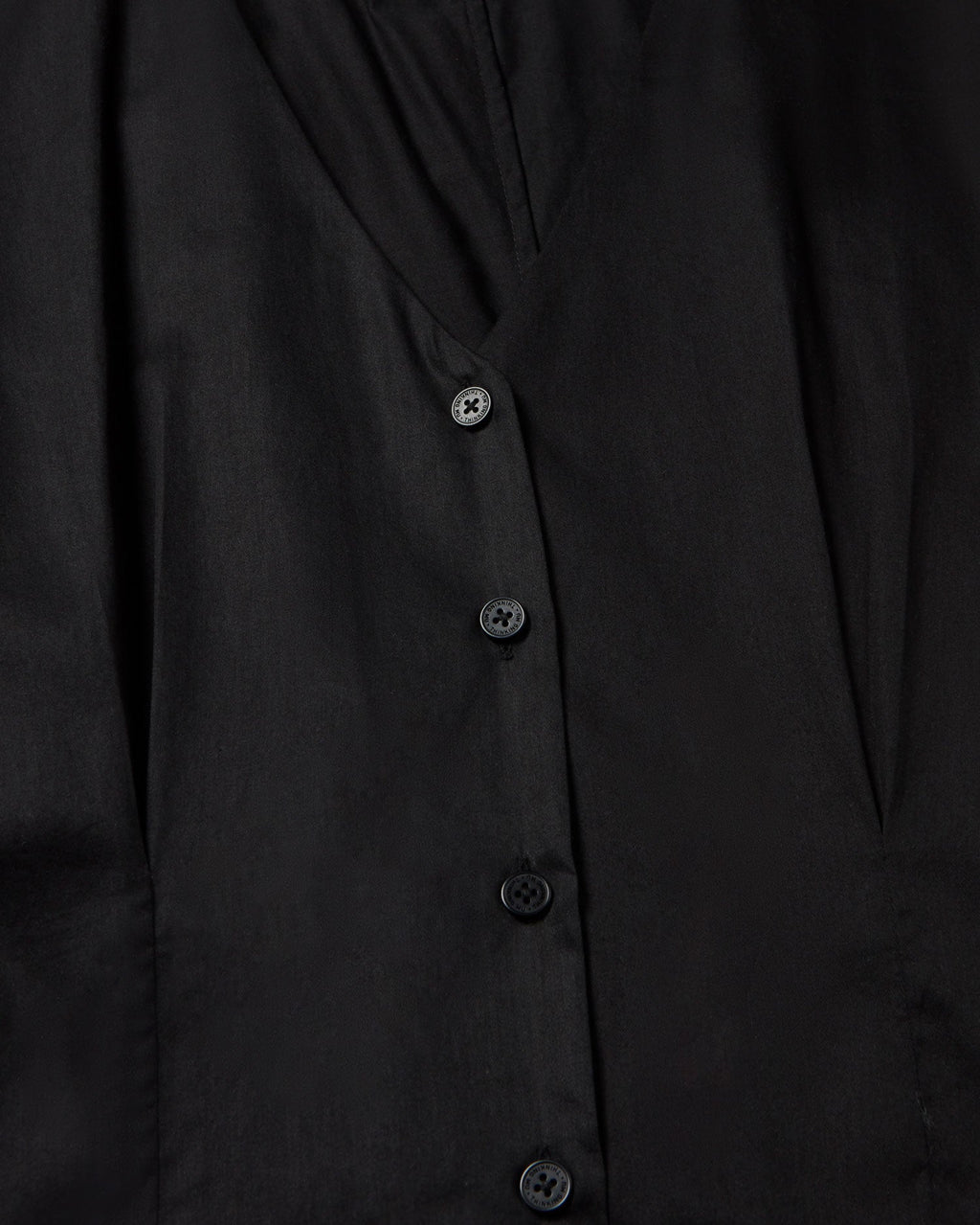 Vestido negro Laura sostenible - silueta 3