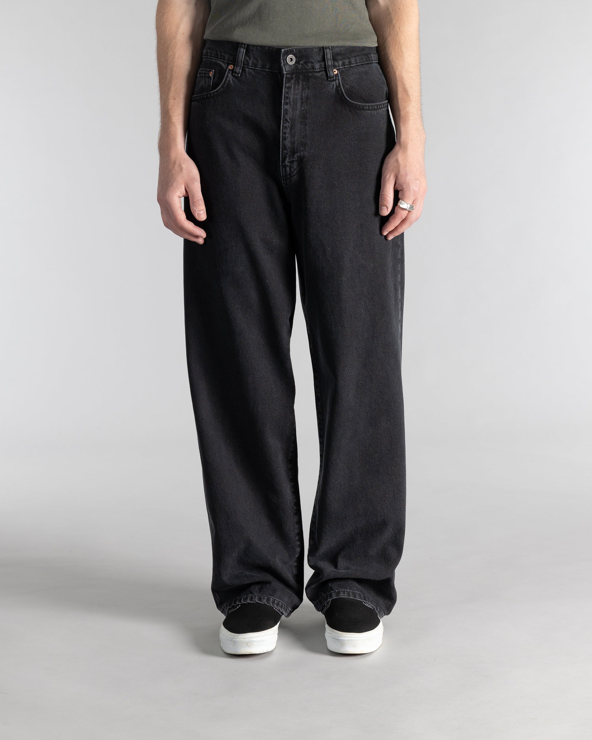 Ancho 5 - Denim negro lavado a la piedra