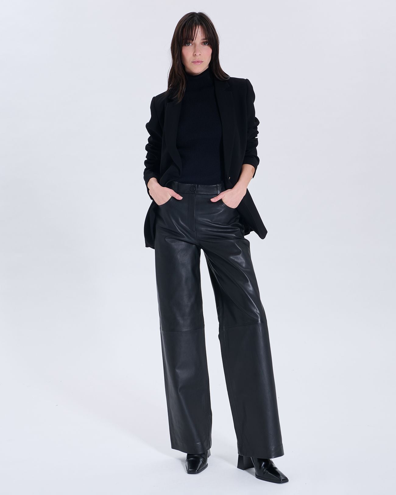 Priscille black leather pants_1