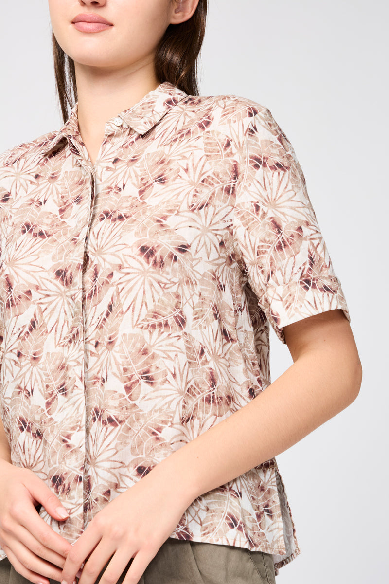 Short-Sleeved Linen Shirt with Palm Leaf Print - Nutmeg - Women