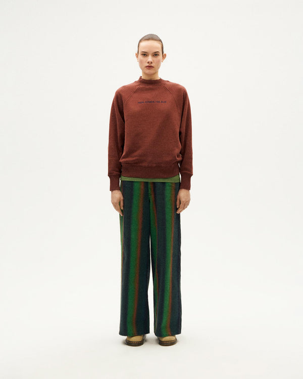 Brun sweatshirt Here comes the sun Fantine hållbar-3