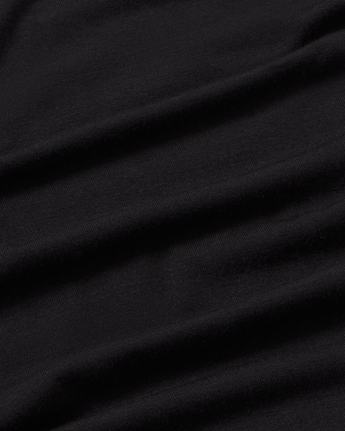 Czarny tank top ze zrównoważonego kaszmiru sylwetka - 2