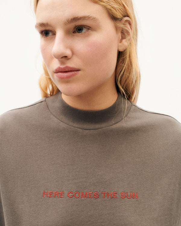 Graues T-Shirt Here comes the sun Volta nachhaltig-3