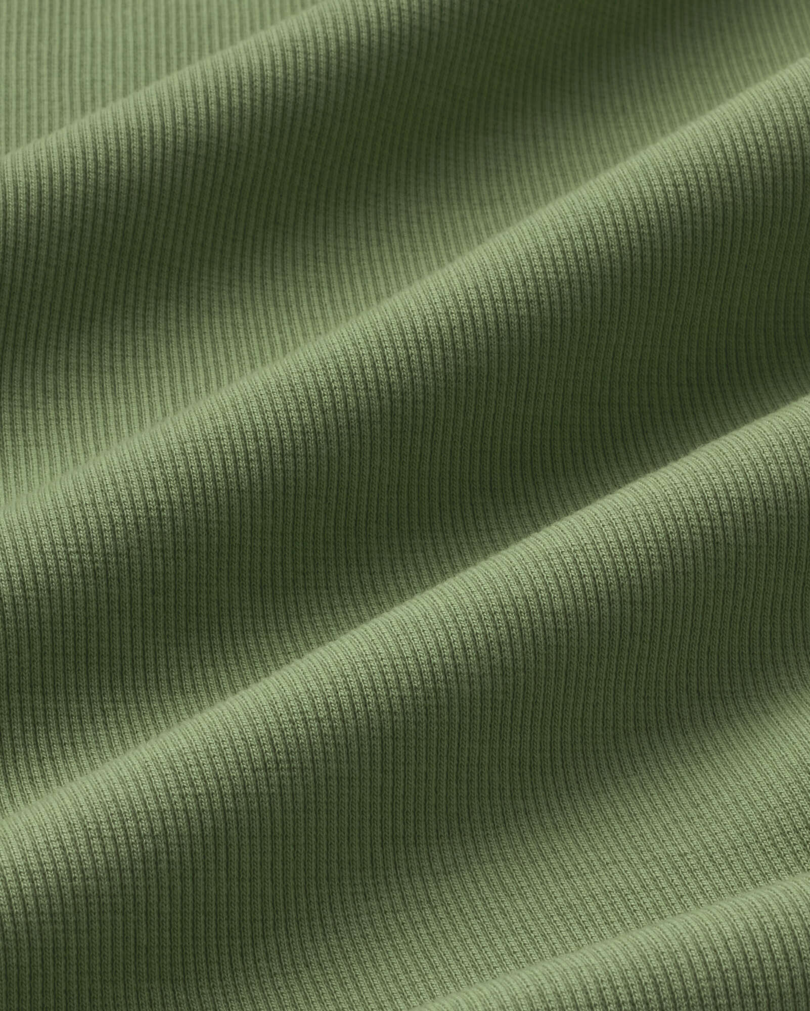 Camiseta slim verde Mirna-R sostenible silueta - 2