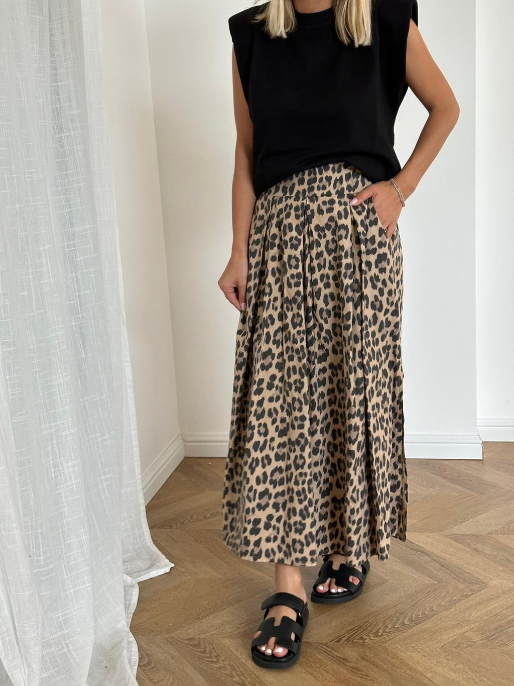 Janna Leopard Skirt