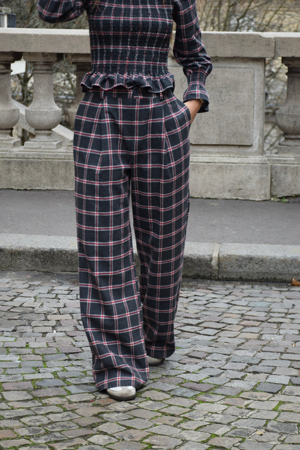 Pantalón Alia Cuadros Grises Y Rojos