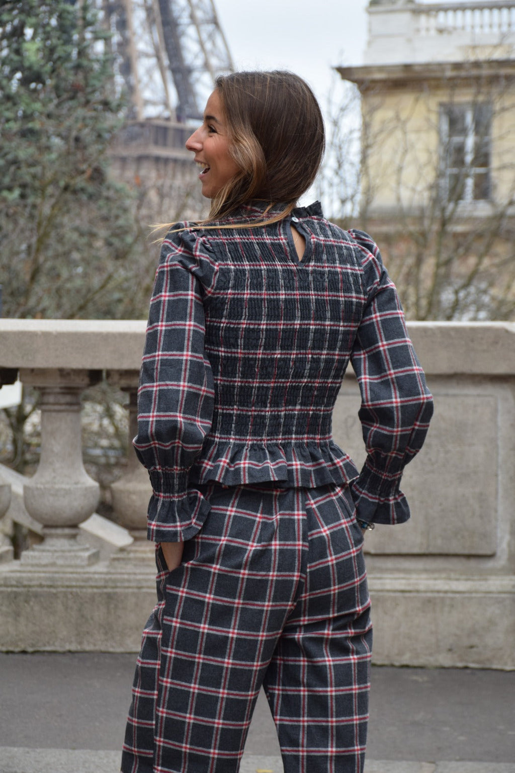 Chía Alia Gray And Red Check Shirt