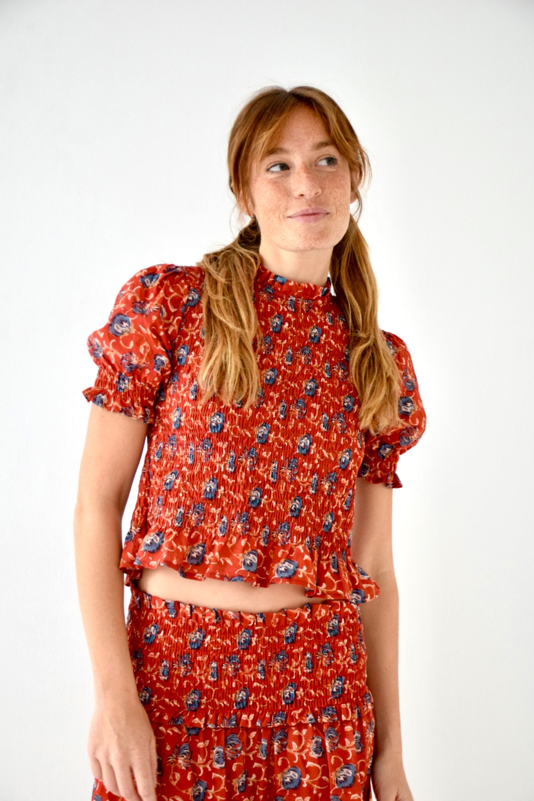 Top Bruna Lirio Red
