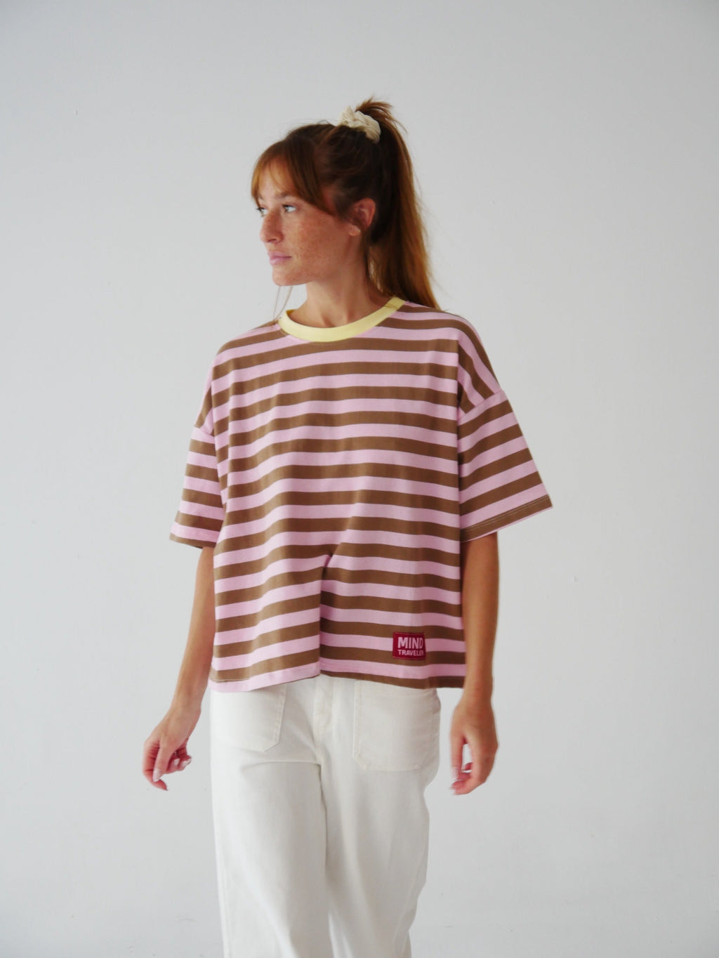 Camiseta Nunu marrón y rosa