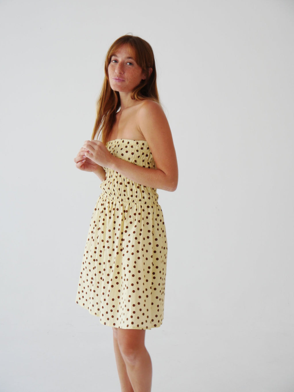Vestido Corto Emily de Lunares Amarillo