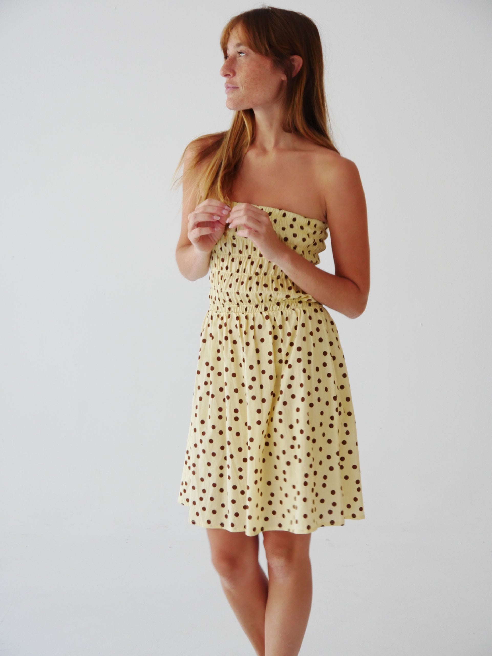 Vestido Corto Emily de Lunares Amarillo