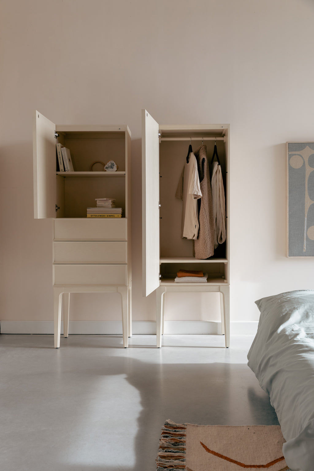 June 1 Porte 3 Tiroirs - Armoire - Chêne massif - Beige