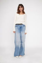 V-halset Zefina-strikbluse - Hvid - Dame