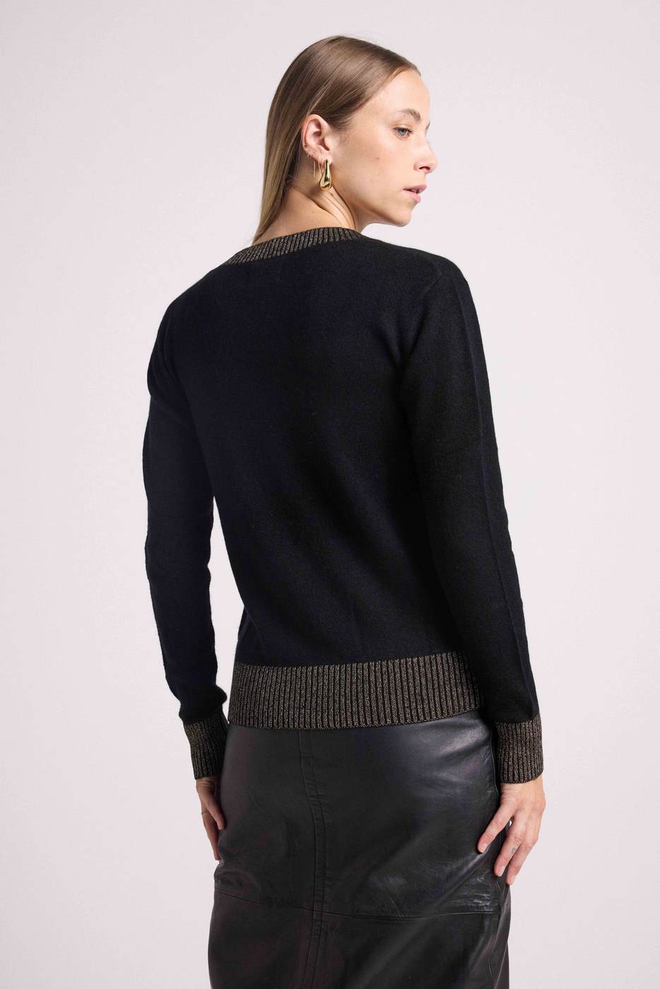 Zephana Color Rib V-Neck Sweater - Black Gold