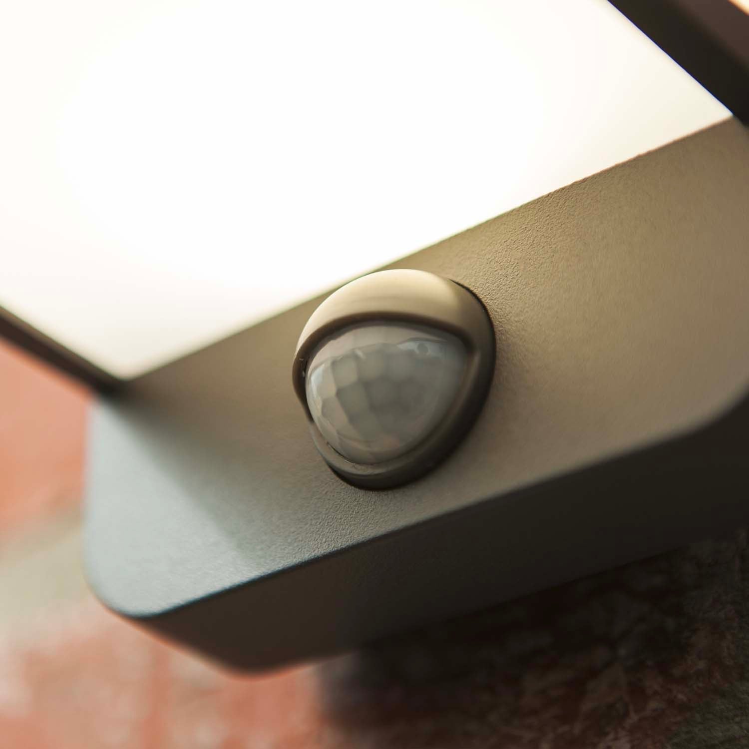 Qubo Grey Sensor - Aplique de Pared - Aluminio - Dark Grey