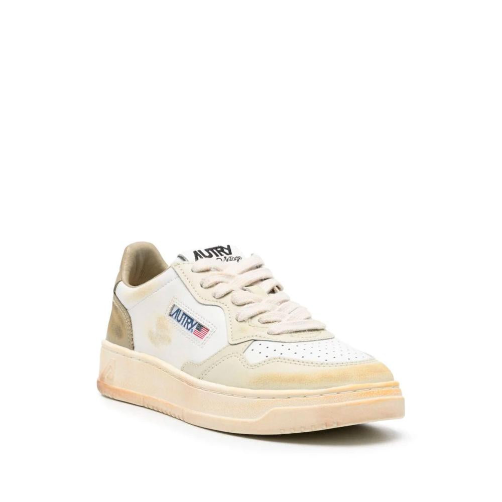 Autry - Medalist Super Vintage Sneakers - White - Women's