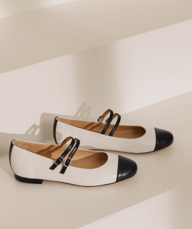 s/files/1/0898/2354/3633/files/ballerines-meredith-navy.jpg_v_67338483915800-4_64f0474e-12aa-4ca9-8084-b47797226b74.jpg?v=1745548779