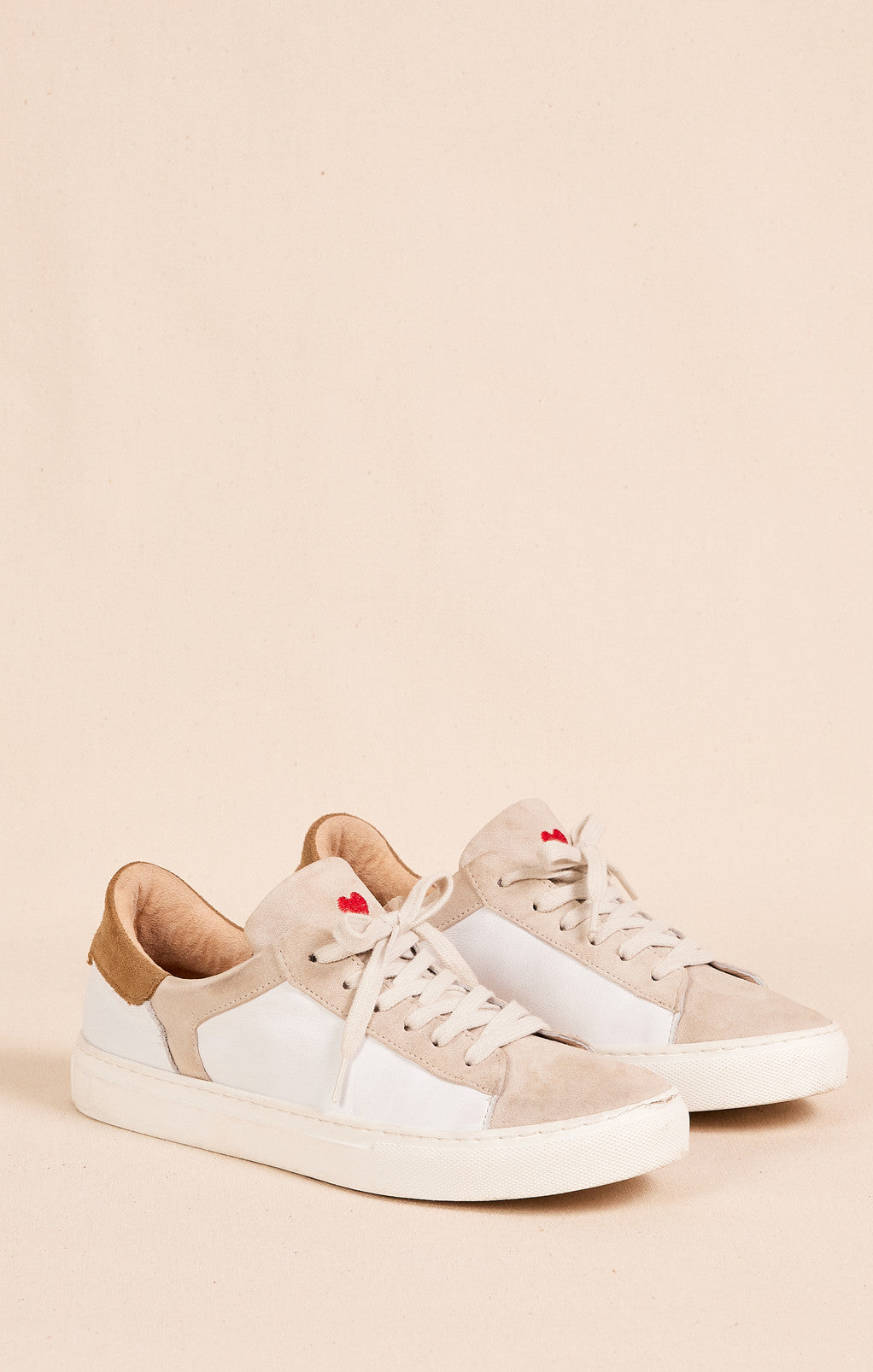 ASHLEY WHITE TRAINER