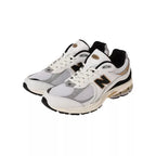 Zapatillas M2002 - Blanco/Negro/Oro