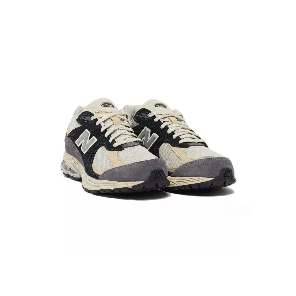 Zapatillas M2002 - Negro Beige