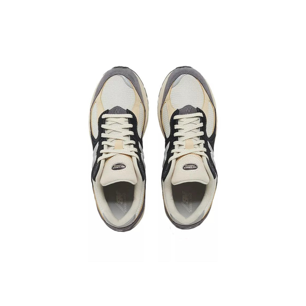 Zapatillas M2002 - Negro Beige