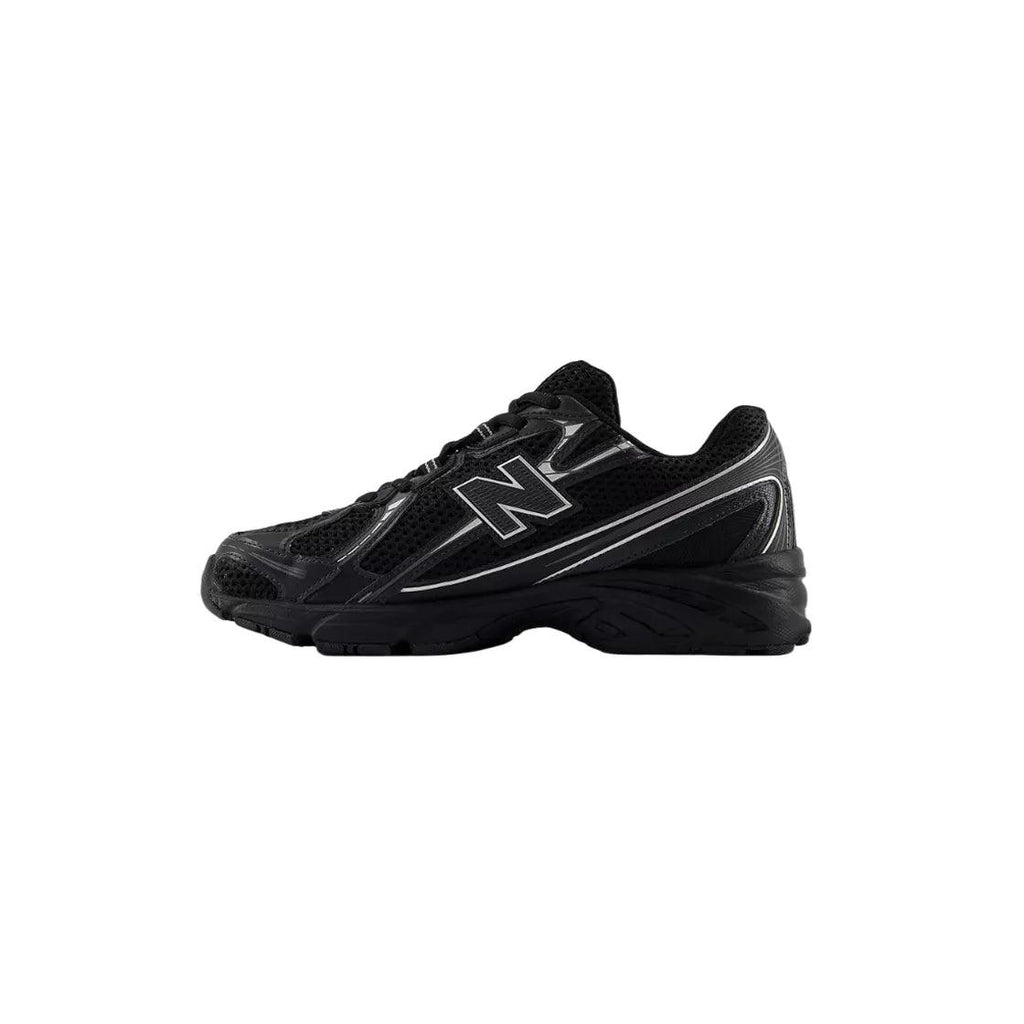 Zapatillas U740 - Negro y plateado