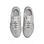 Zapatillas Nike P-6000 - Gris y blanco