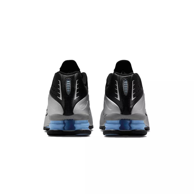 Baskets Nike Shox R4 Gs - Noir Et Argent