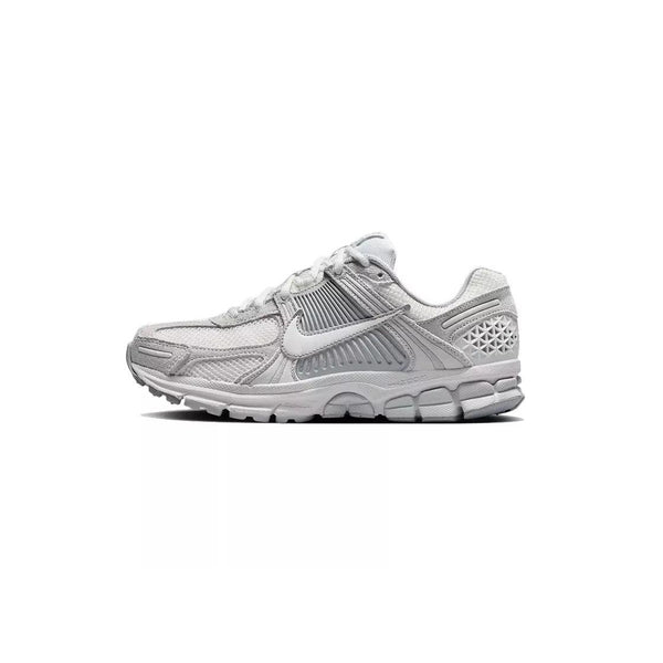 Nike Zoom Vomero 5 Sneakers - Gray And White