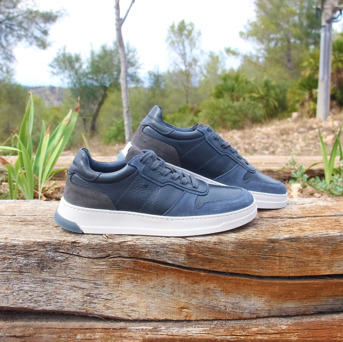 Zapatillas Léo de piel azul - Hombre
