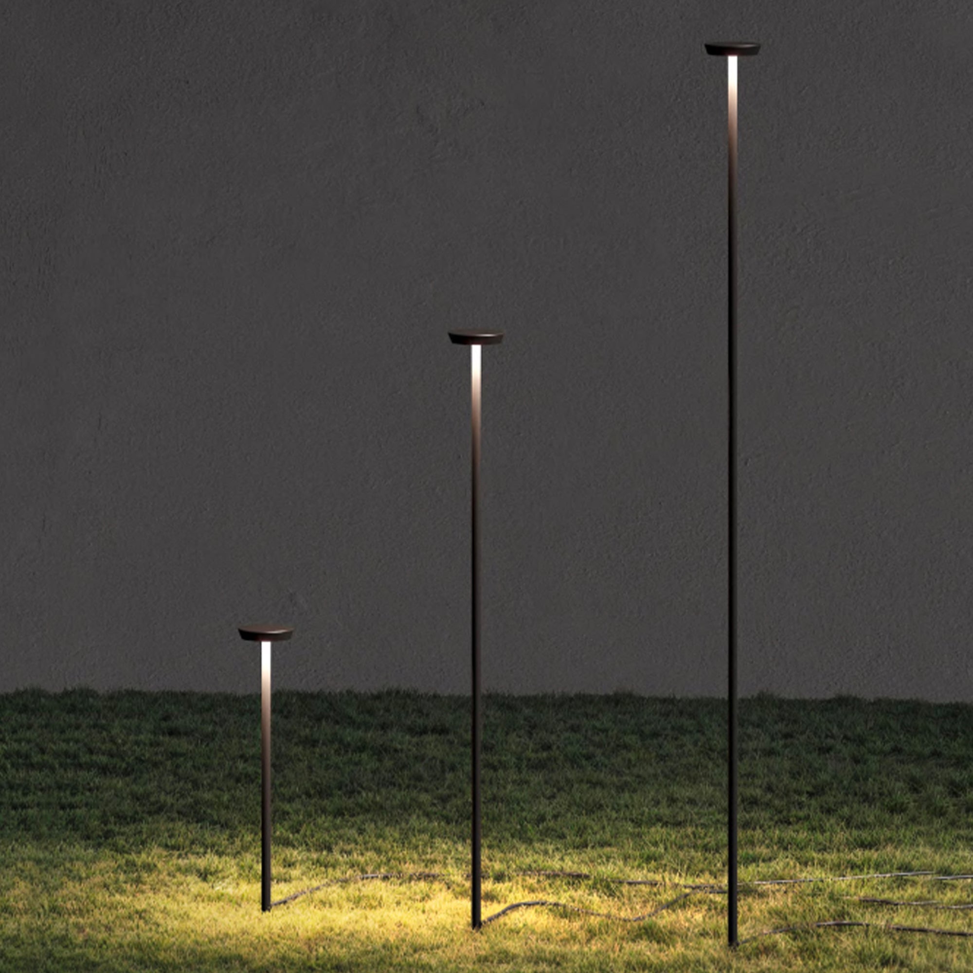 Pino - Farola Solar - Aluminio - Negro