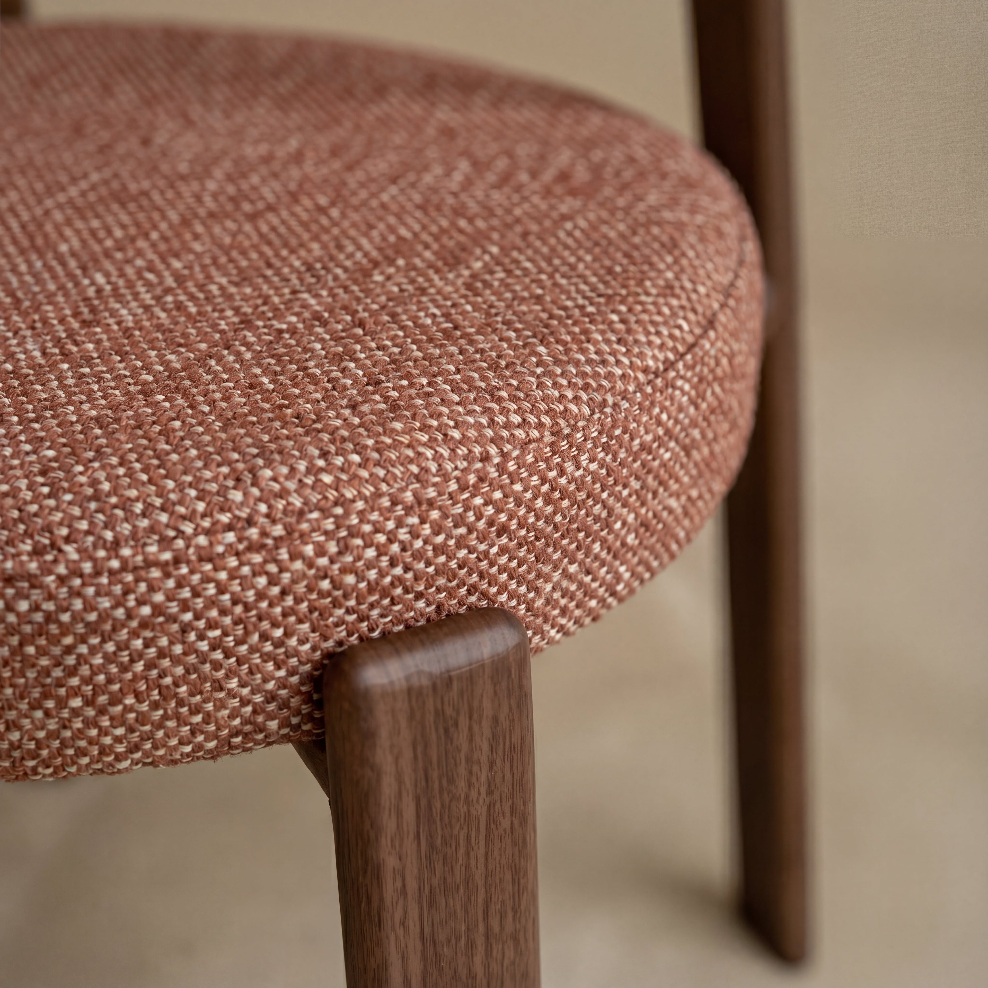 Aura - Lot De 2 Chaises En Tissu Texturé Brun Canelle, Pieds En Métal