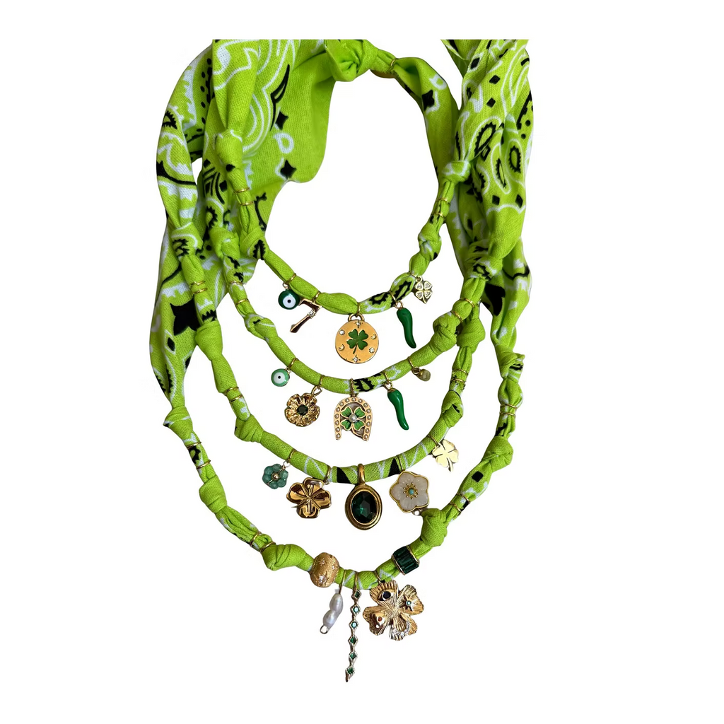 Collier Varanasi Medaile Trefle Anis