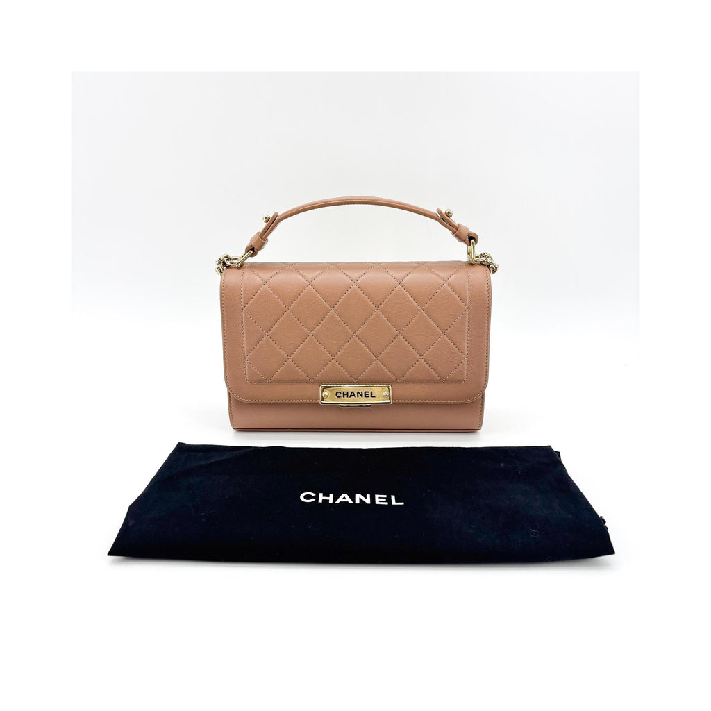 Chanel - Torebka Do Ręki Label Click Flap Small Ze Skóry - Brązowa