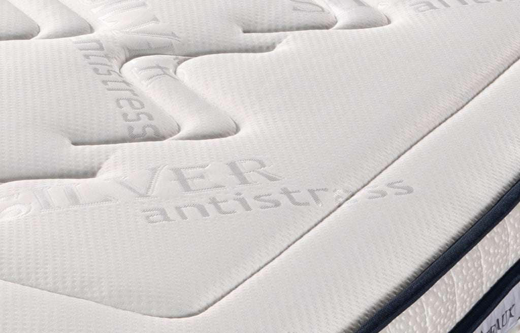 Chambourcy - Mattress + Box Spring Set - White/Black