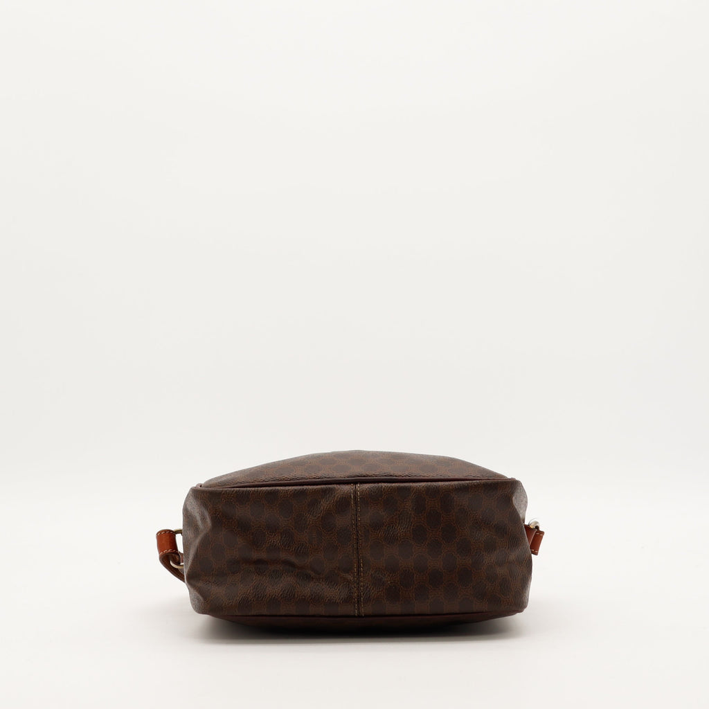 La Trousse De Toilette Céline Bandoulière Macadam