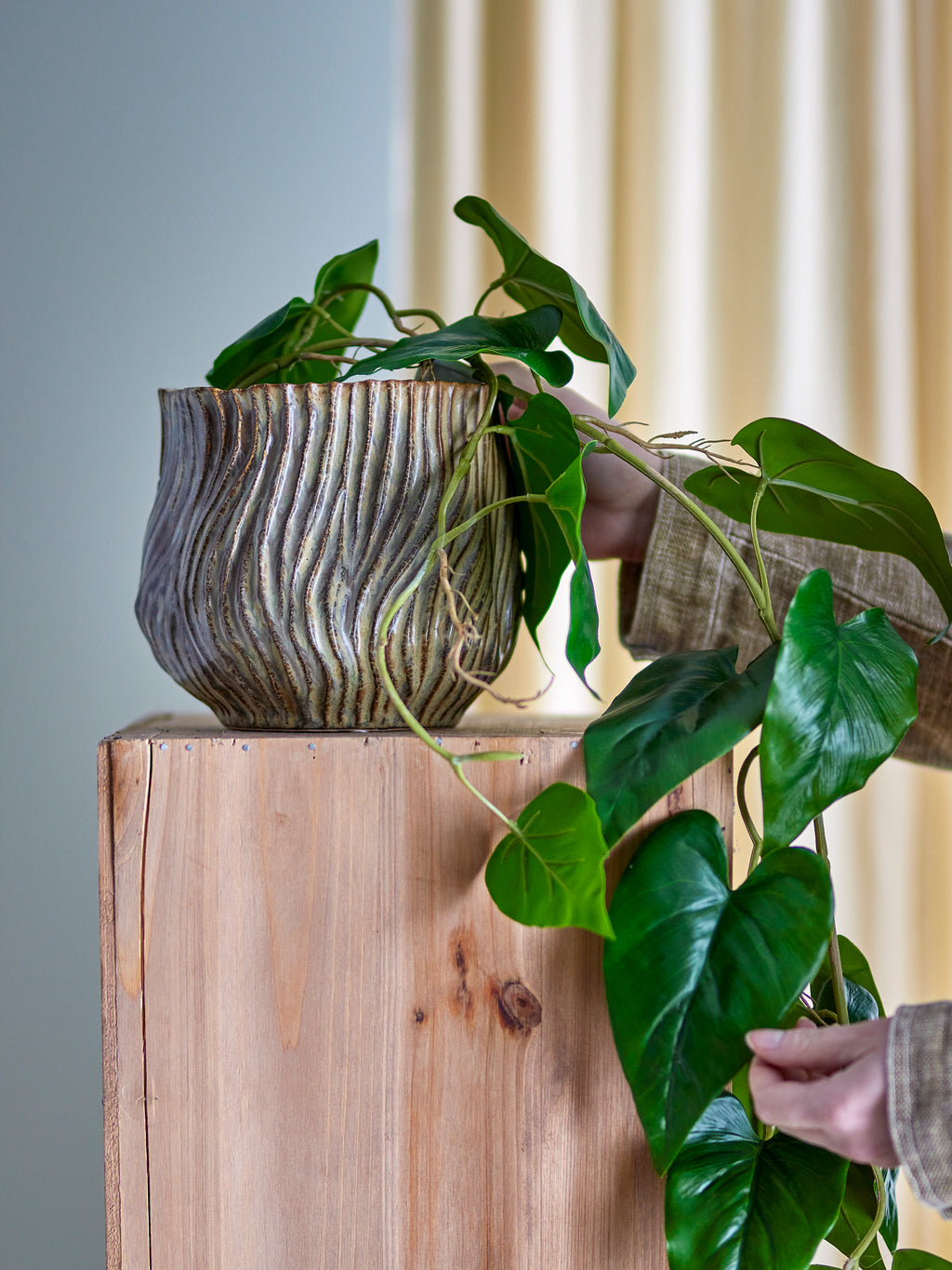 Dua - Plant Pot - Brown - Stoneware