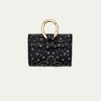 Estuche Jamie Airpod Estampado de bandana de cuero negro