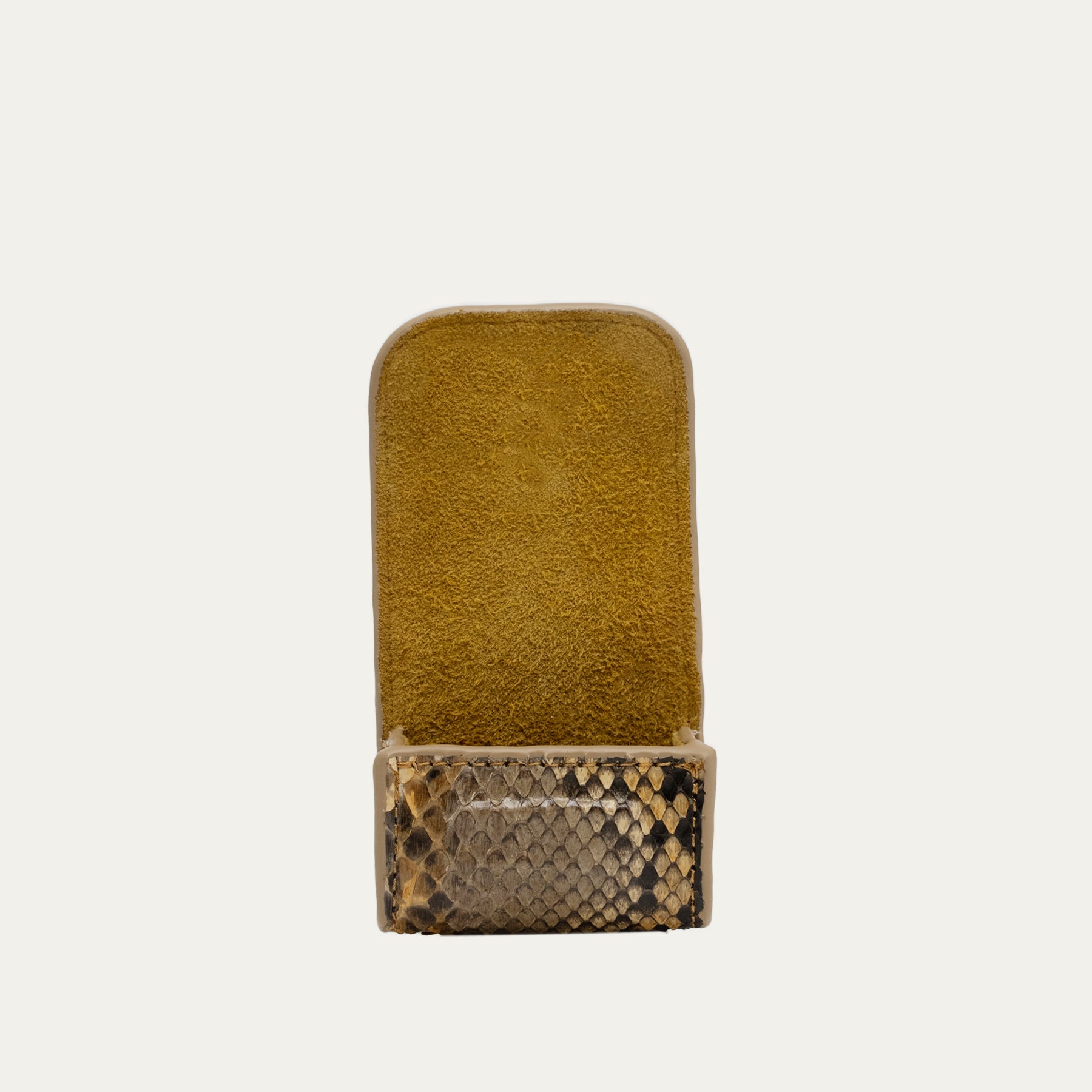 Funda para Airpod del desierto de Jamie Python