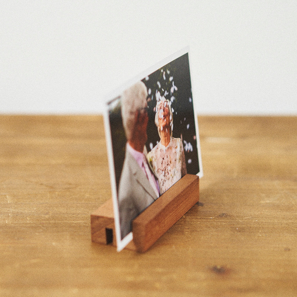 Calendario con Soporte de Madera