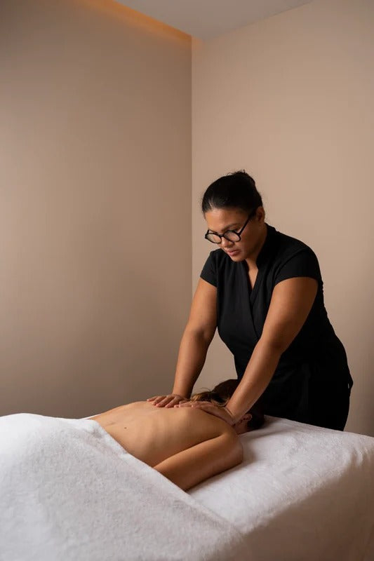 Spa Des Lumières Versailles - Soin Visage Beau Domaine 1H Et Accès Au Spa 30Min (1 Personne)