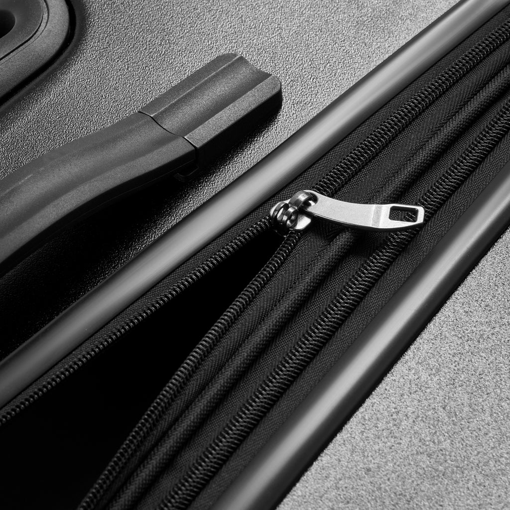 Jeep Medium Stay Suitcase - Black