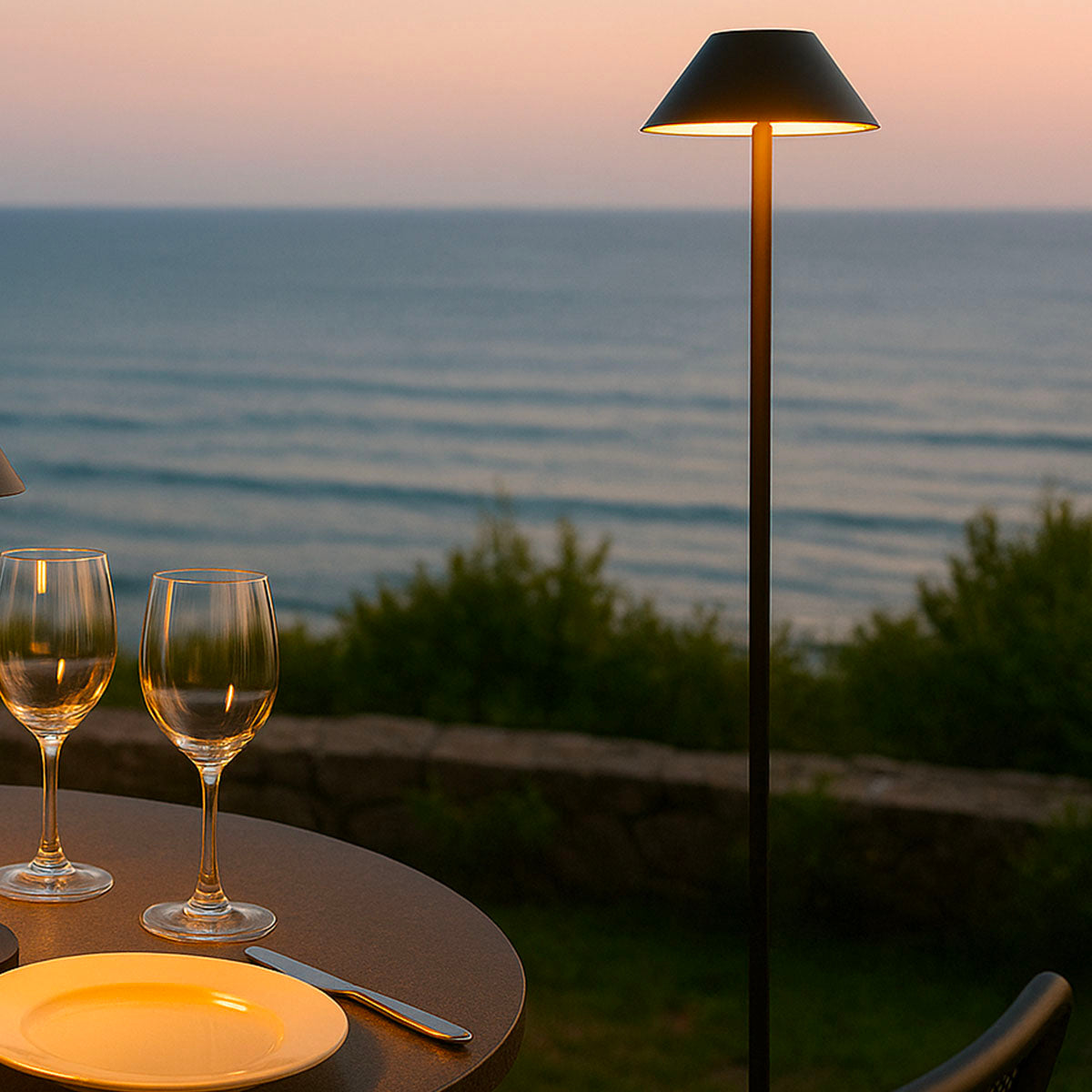 Nerio - Lampadaire Solaire - Acier - Noir