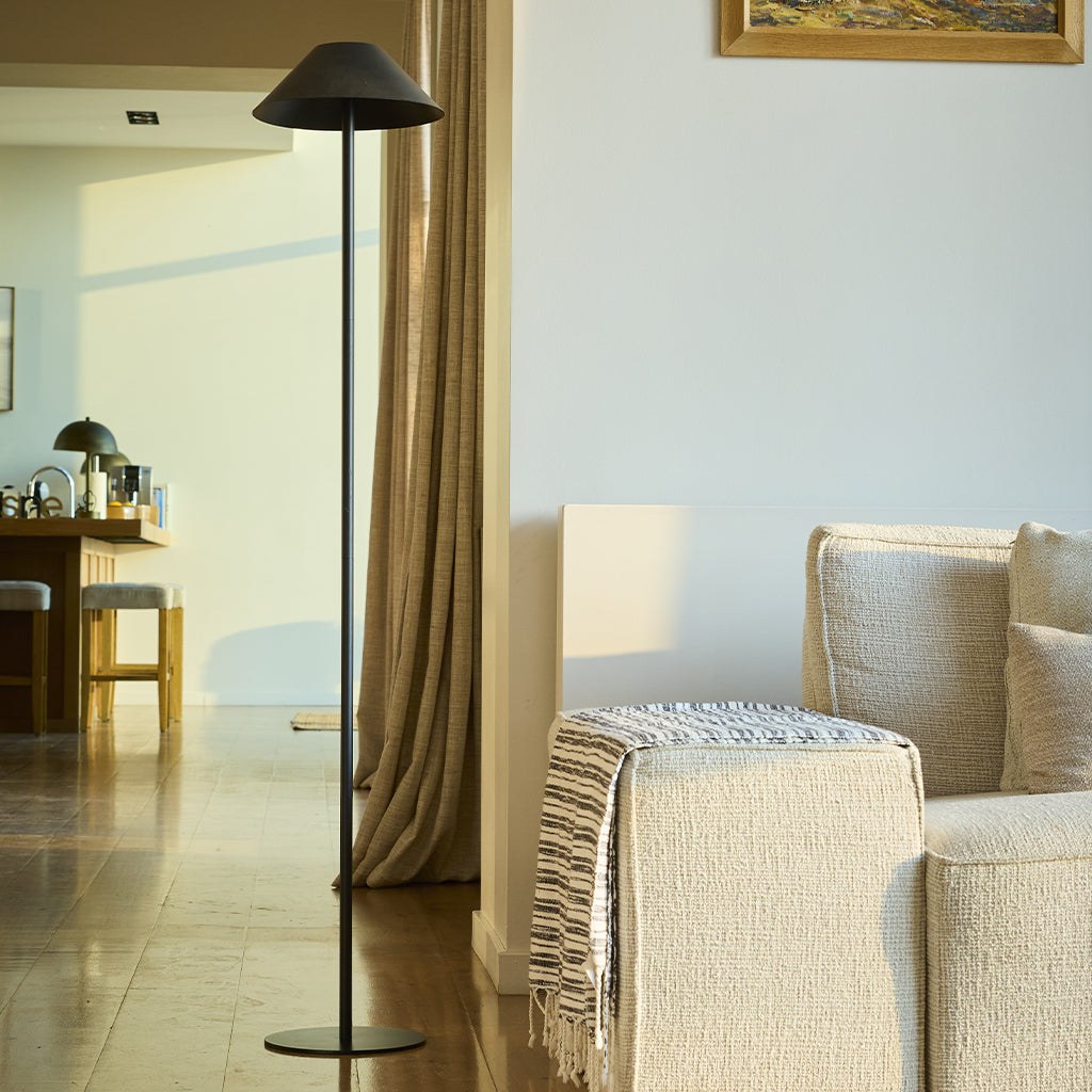 Nerio - Lampadaire Solaire - Acier - Noir