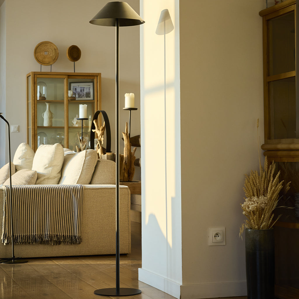 Nerio - Lampadaire Solaire - Acier - Noir