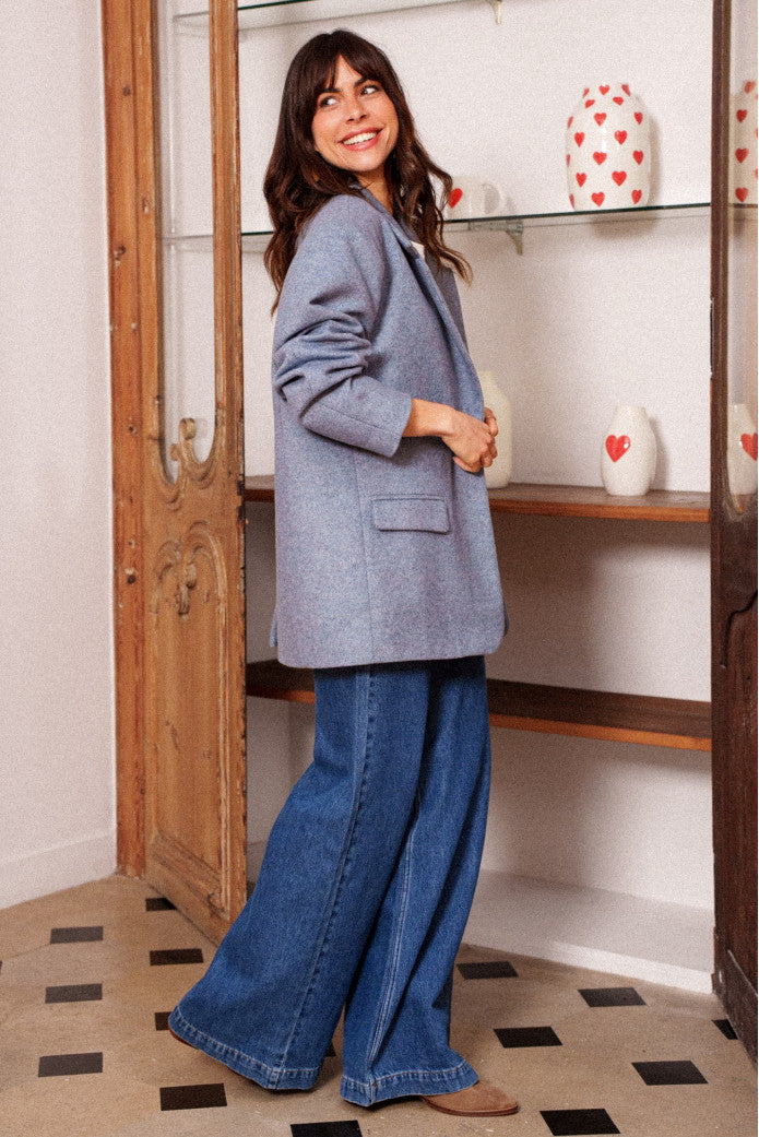 Monique Basis Blue Coat