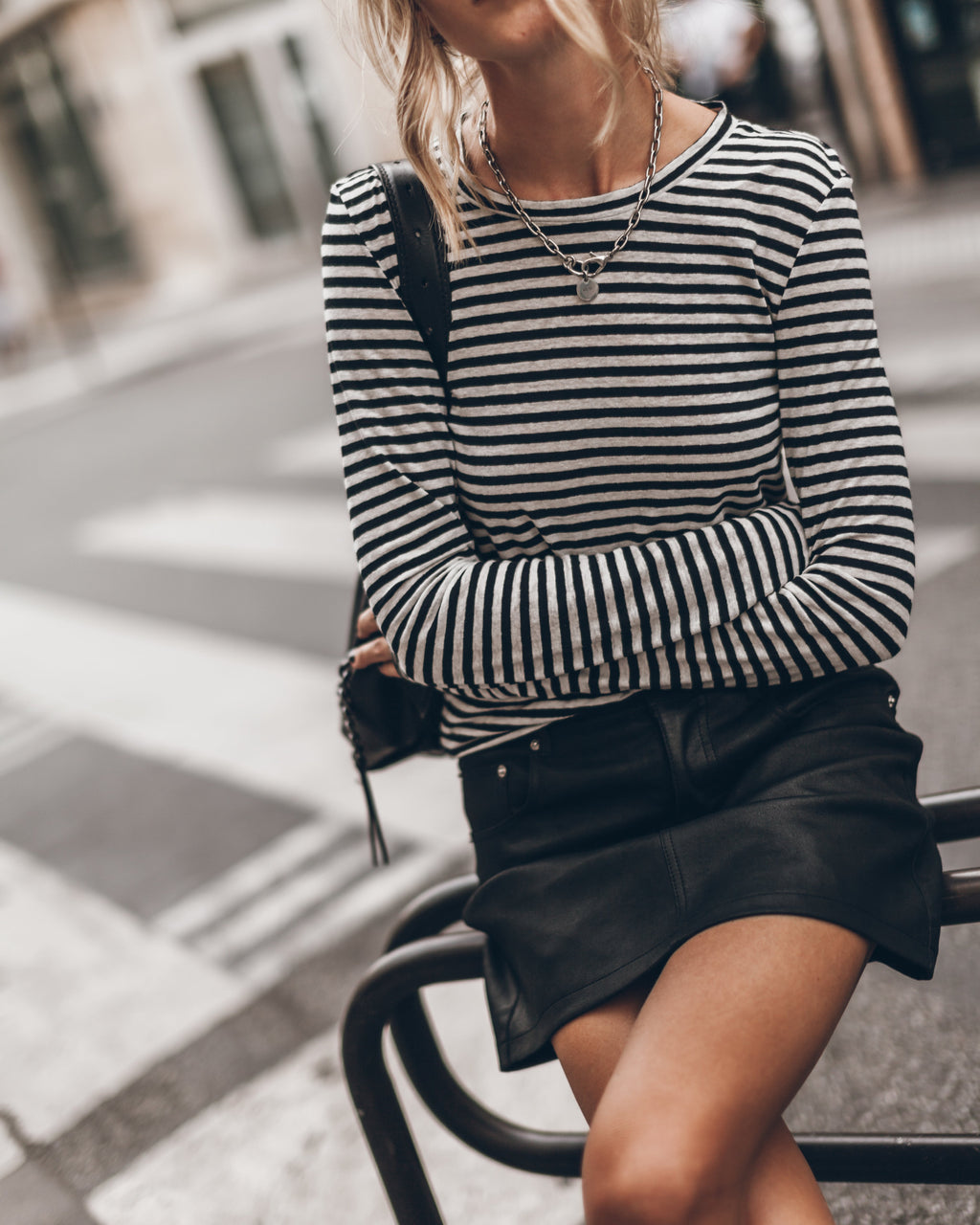 Striped Thin Linen Longsleeve - Product photo