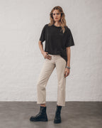 Los vaqueros cortos beige