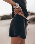 The Black Asymmetrical Top The Black Flowy Shorts Desert California Jacqueline - Product photo